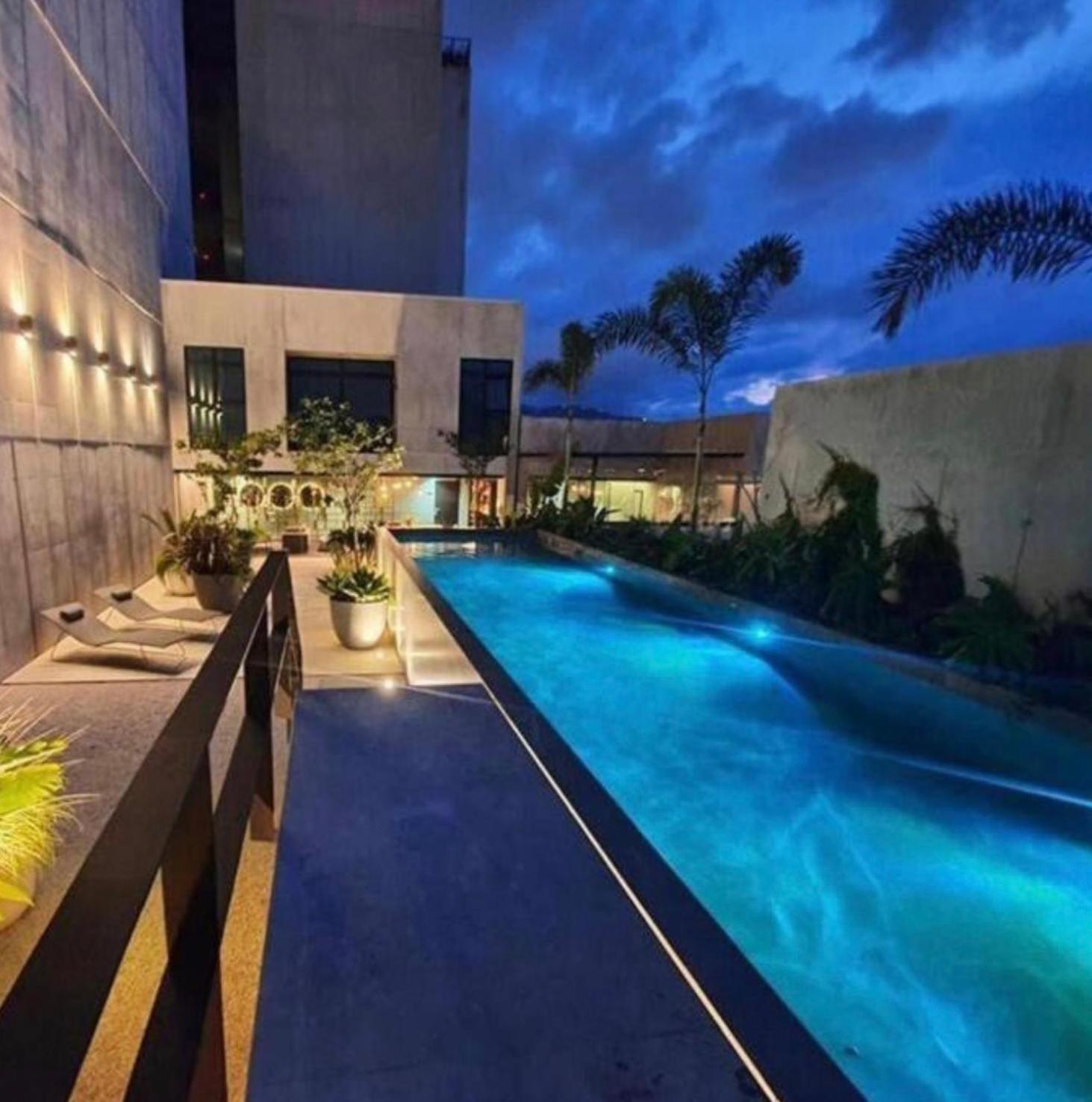 Cozy Apartment With Terrace, Sj Cosmopolitan Tower #402 聖荷西 外观 照片